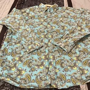 CINCH men’s XL button down shirt , paisley design, nice